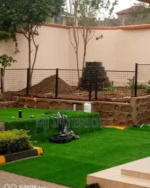 Artificial Grass Carpet for Lawns, Gardens, Offices Events