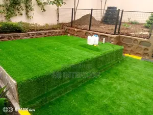 Green Artificial Grass Carpet for Home, Garden Outdoor Spaces