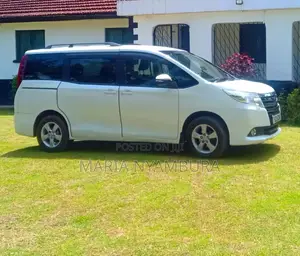 7-Seater Chauffeur-Driven Car Hire | Executive Corporate Rides