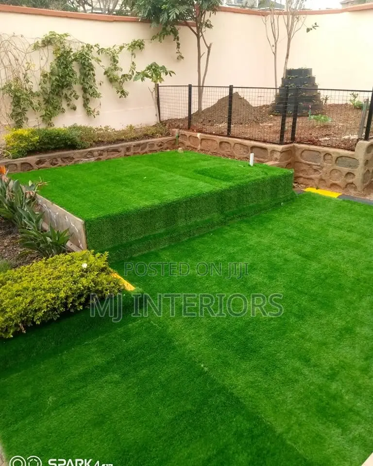Durable Artificial Grass Carpet for Indoor Outdoor Decoration