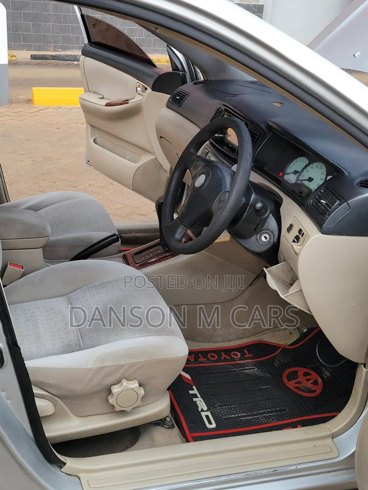 Toyota Corolla RunX 2004 Silver