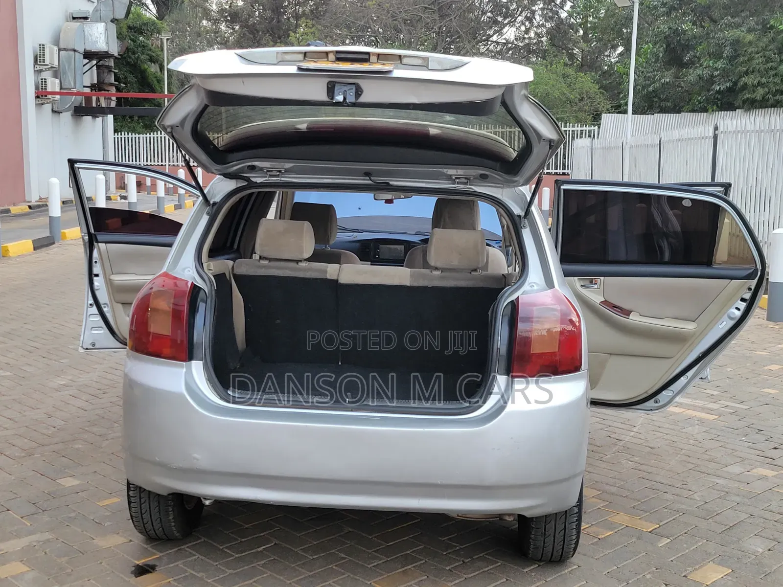 Toyota Corolla RunX 2004 Silver