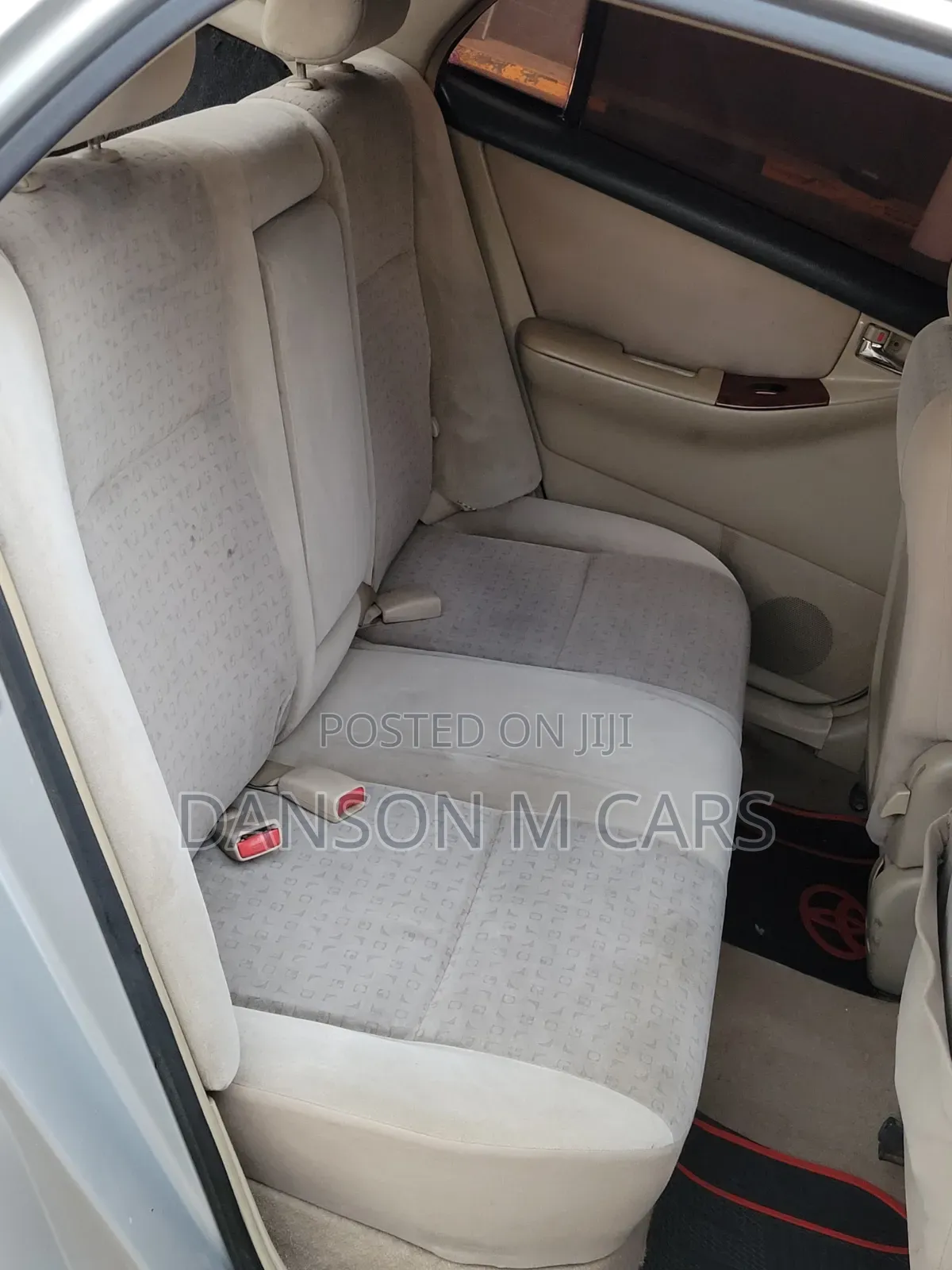 Toyota Corolla RunX 2004 Silver