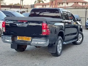 Toyota Hilux 2018 Black