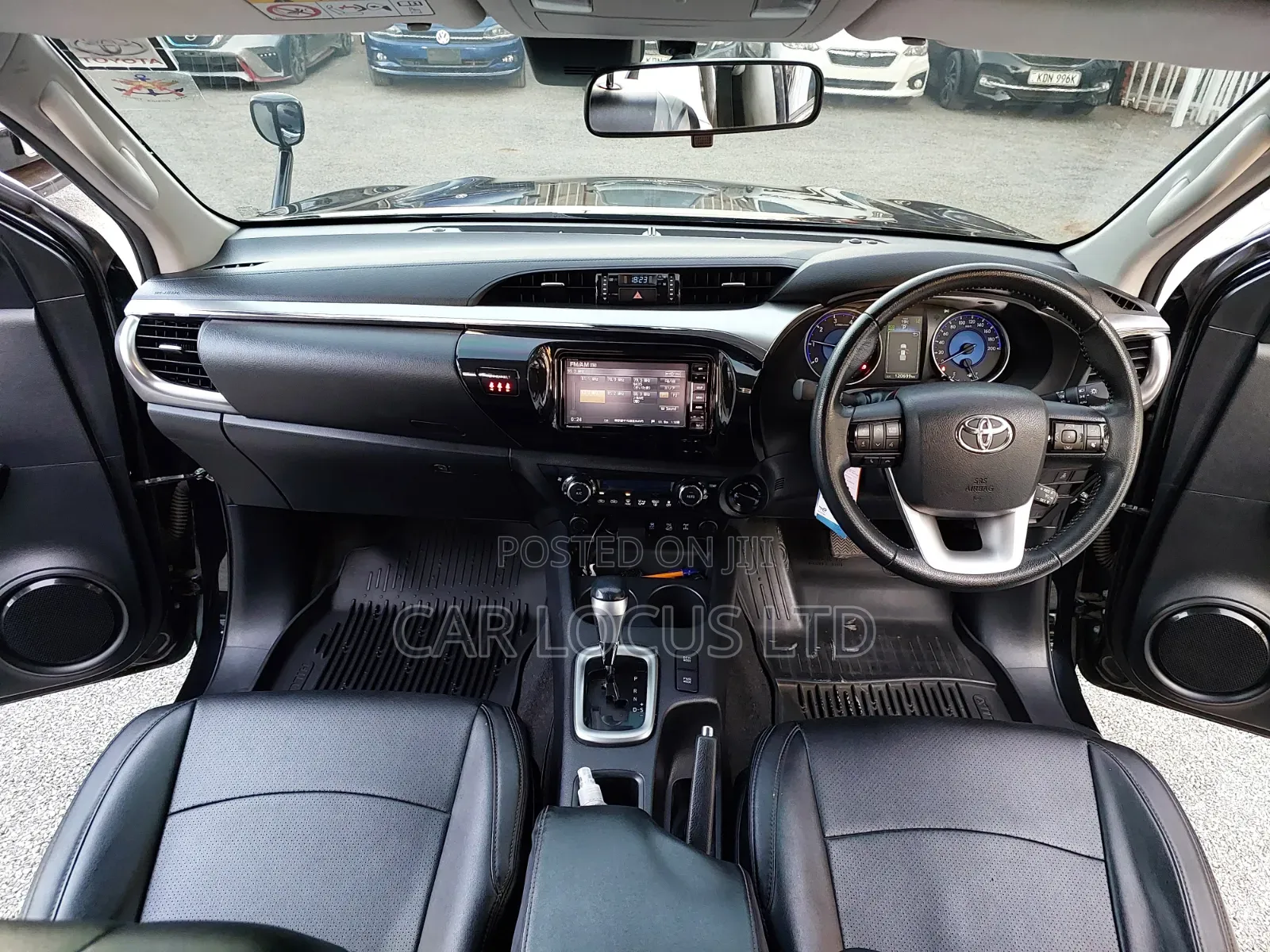 Toyota Hilux 2018 Black