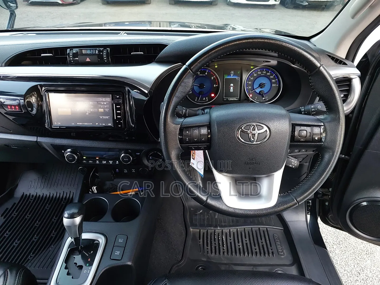 Toyota Hilux 2018 Black