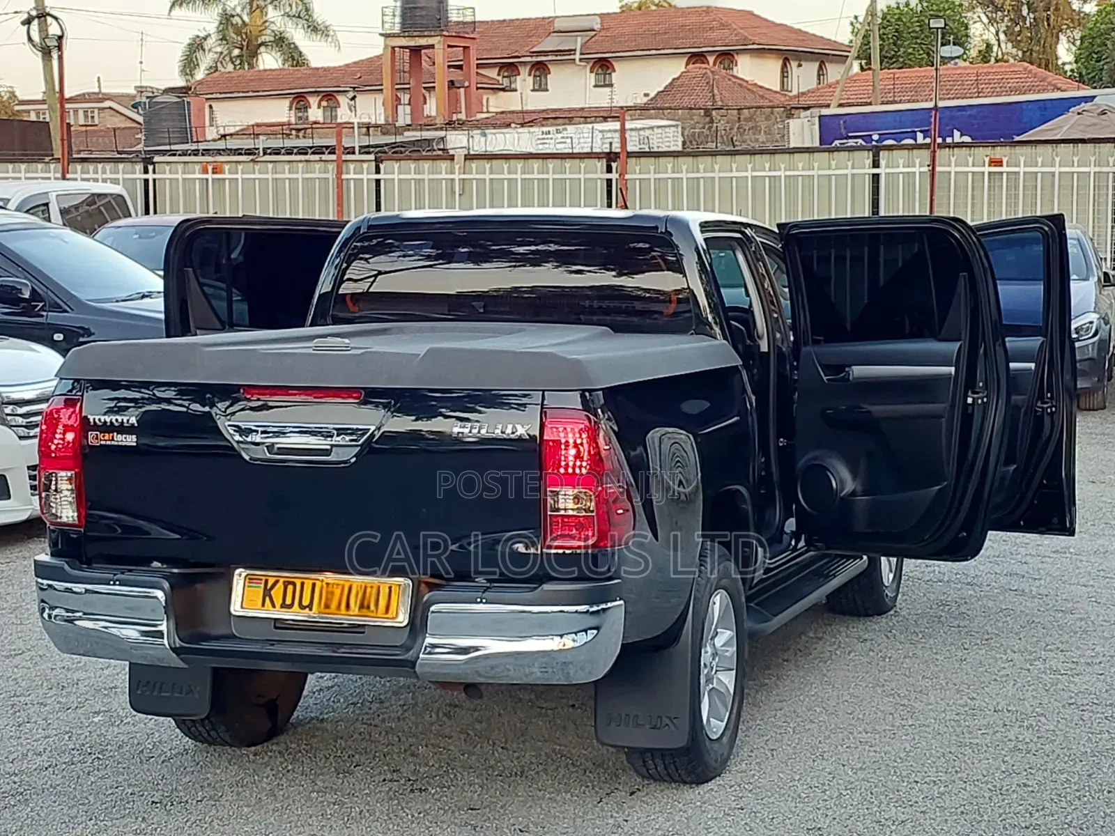 Toyota Hilux 2018 Black