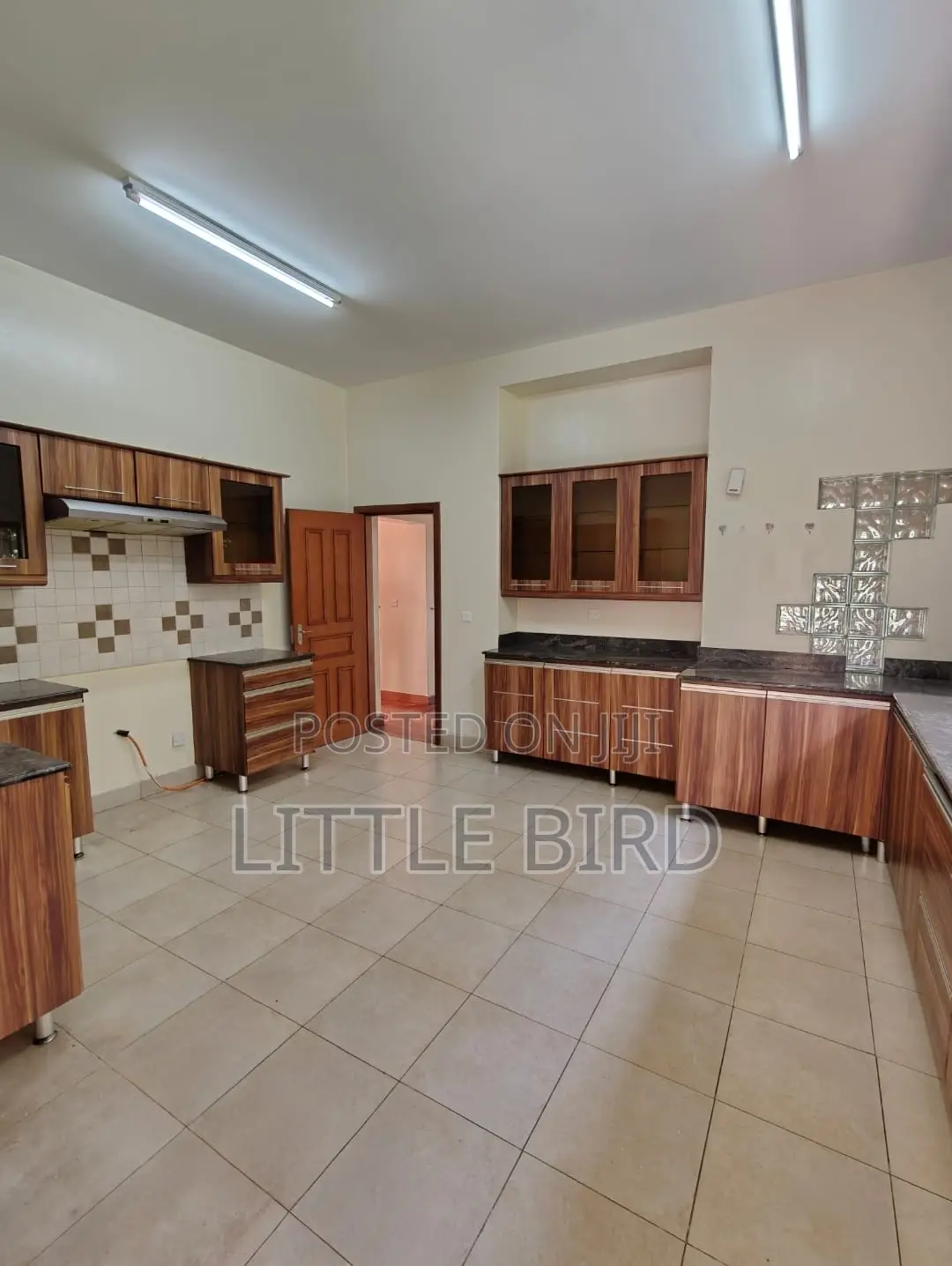 4bdrm Villa in Hardy for sale