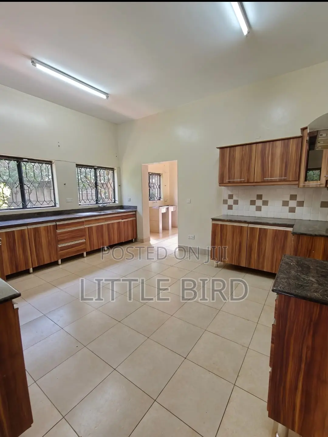4bdrm Villa in Hardy for sale