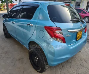 Toyota Vitz 2016 Blue