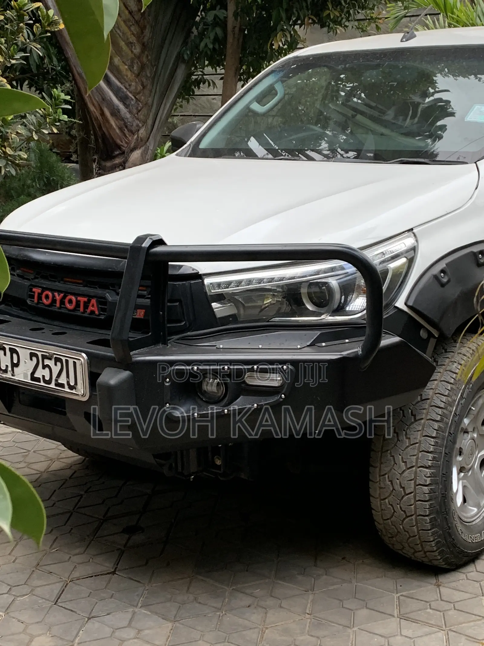 Toyota Hilux 2.4 Diesel 2020 White