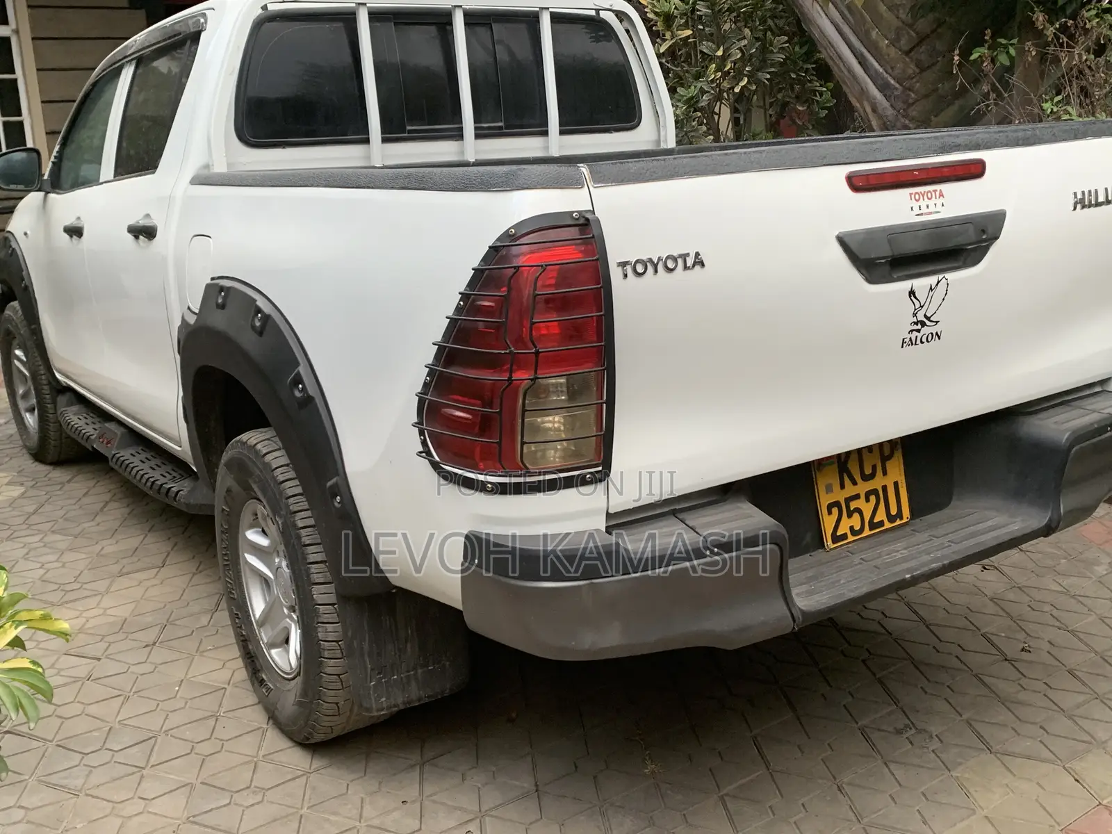 Toyota Hilux 2.4 Diesel 2020 White