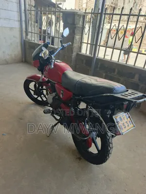 Bajaj Boxer 150 UG 2023 Red