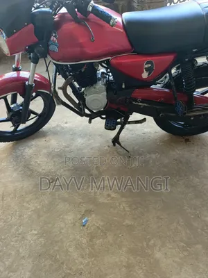 Bajaj Boxer 150 UG 2023 Red