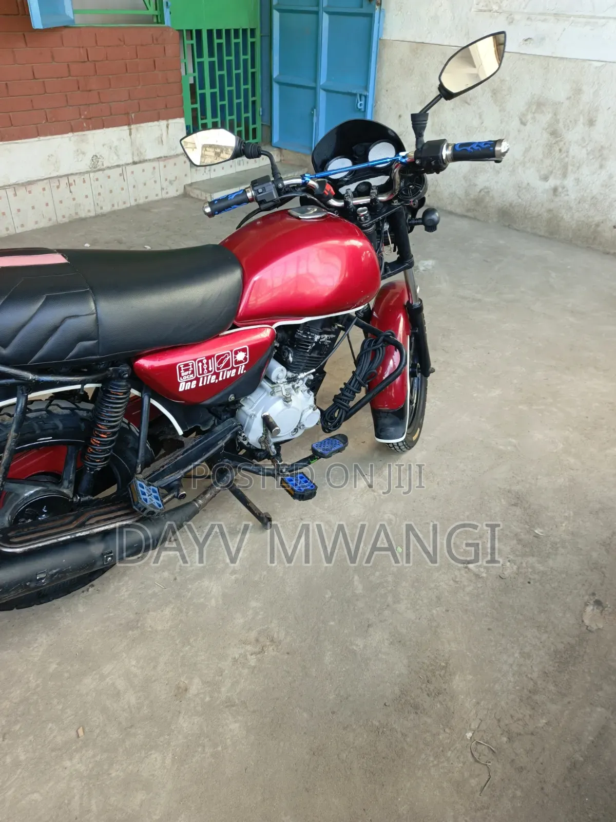 Bajaj Boxer 150 UG 2023 Red