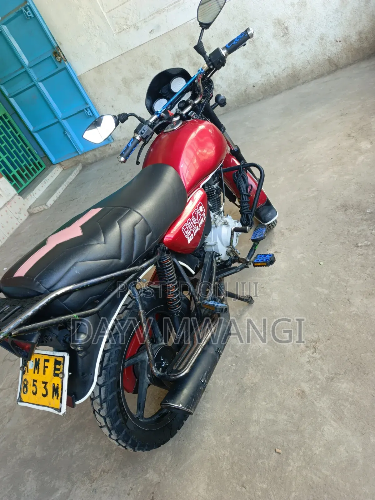 Bajaj Boxer 150 UG 2023 Red