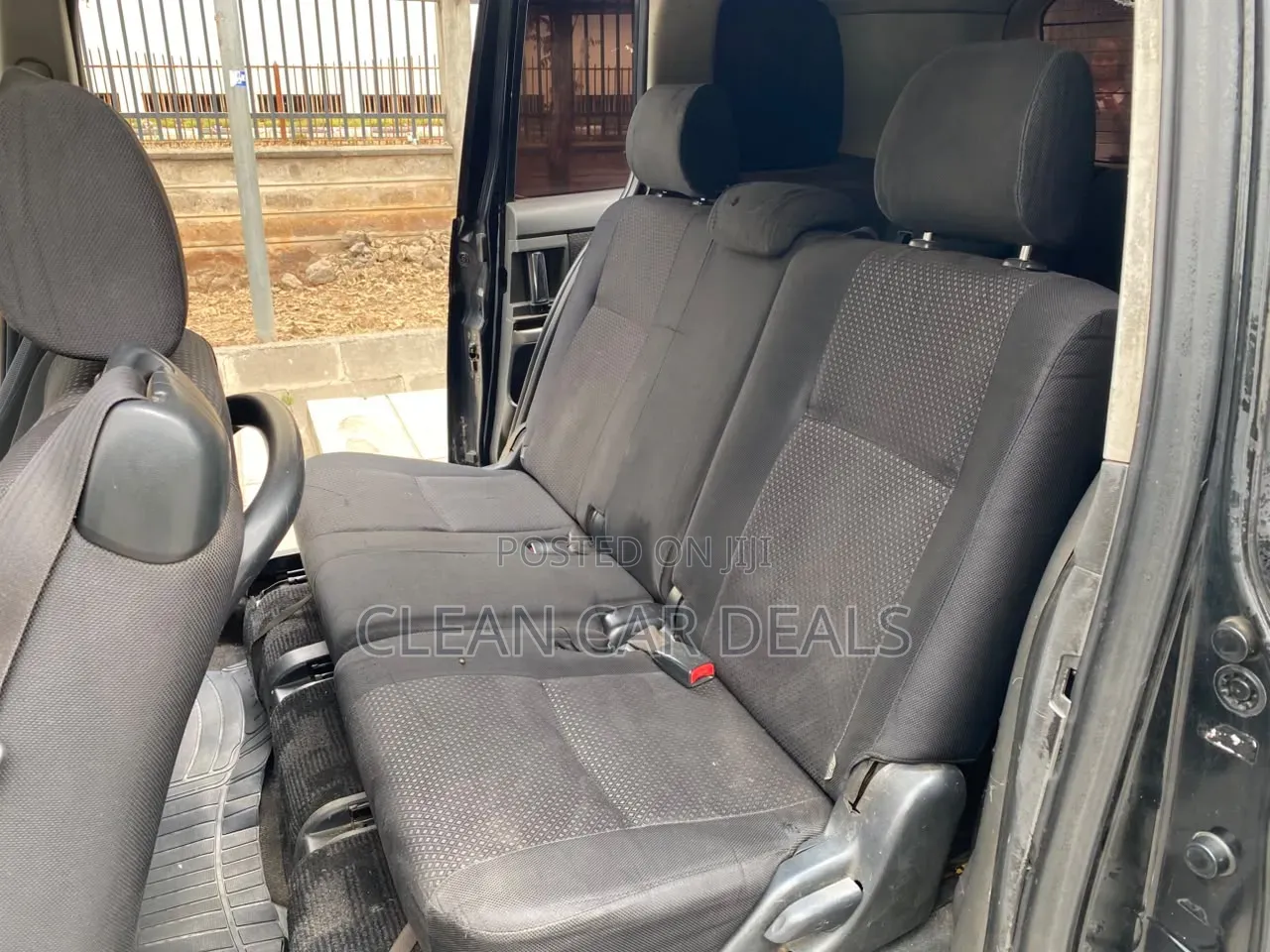 Toyota ISIS 2008 Blue