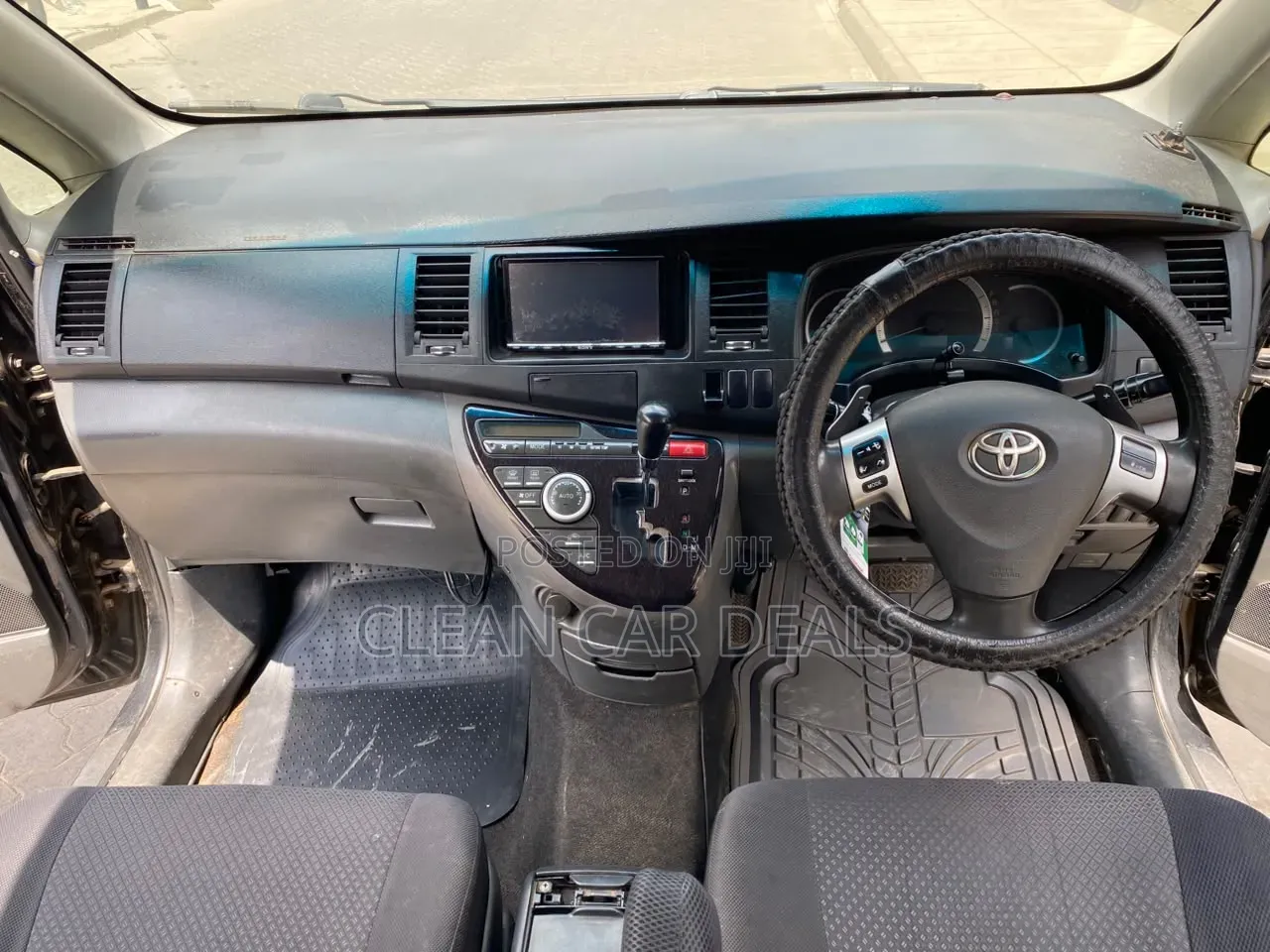 Toyota ISIS 2008 Blue