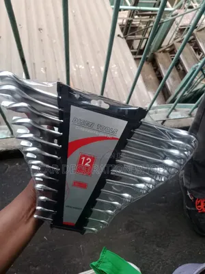 12pc Metric Combination Wrench Set 6_32mm