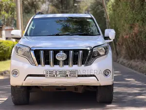 Toyota Land Cruiser Prado 2.7 i 2011 White
