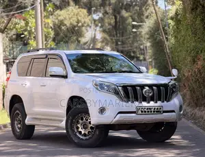 Toyota Land Cruiser Prado 2.7 i 2011 White