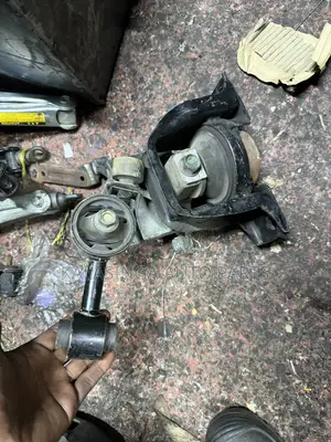 Nissan Sylphy Engine Mounting Sail