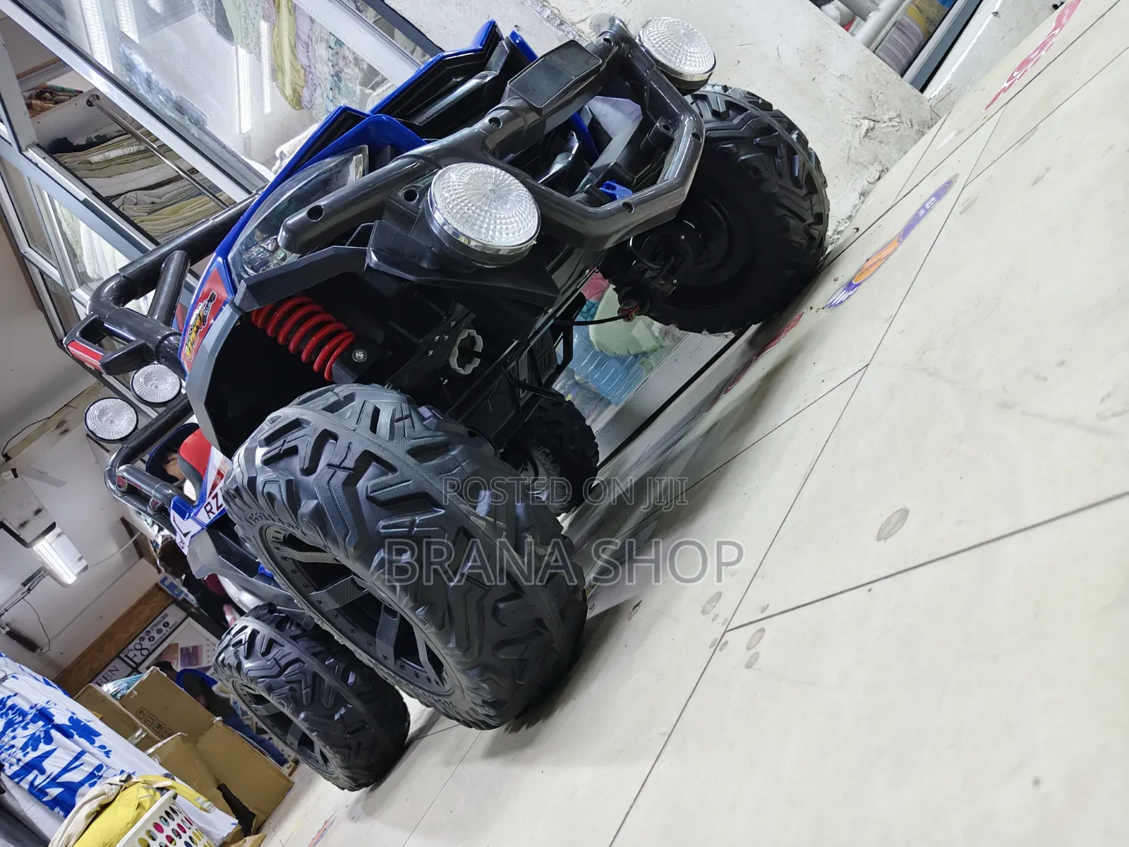 Heavy Duty Motors Kids Electric Jeep With Rubber Wheels.