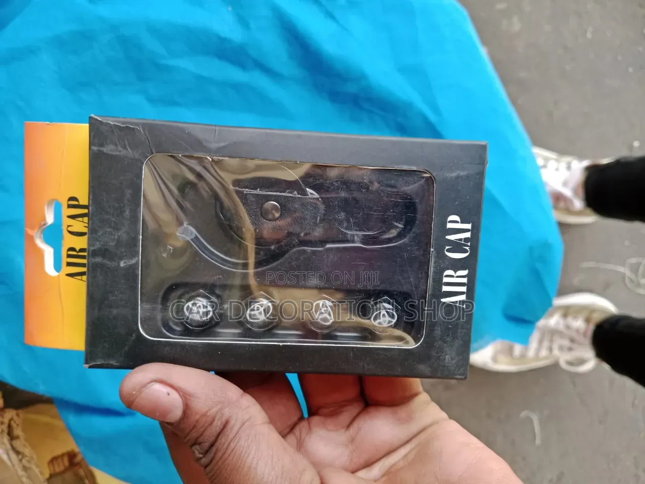 4valve Caps With Toyota Logo and Key Chain Wrench