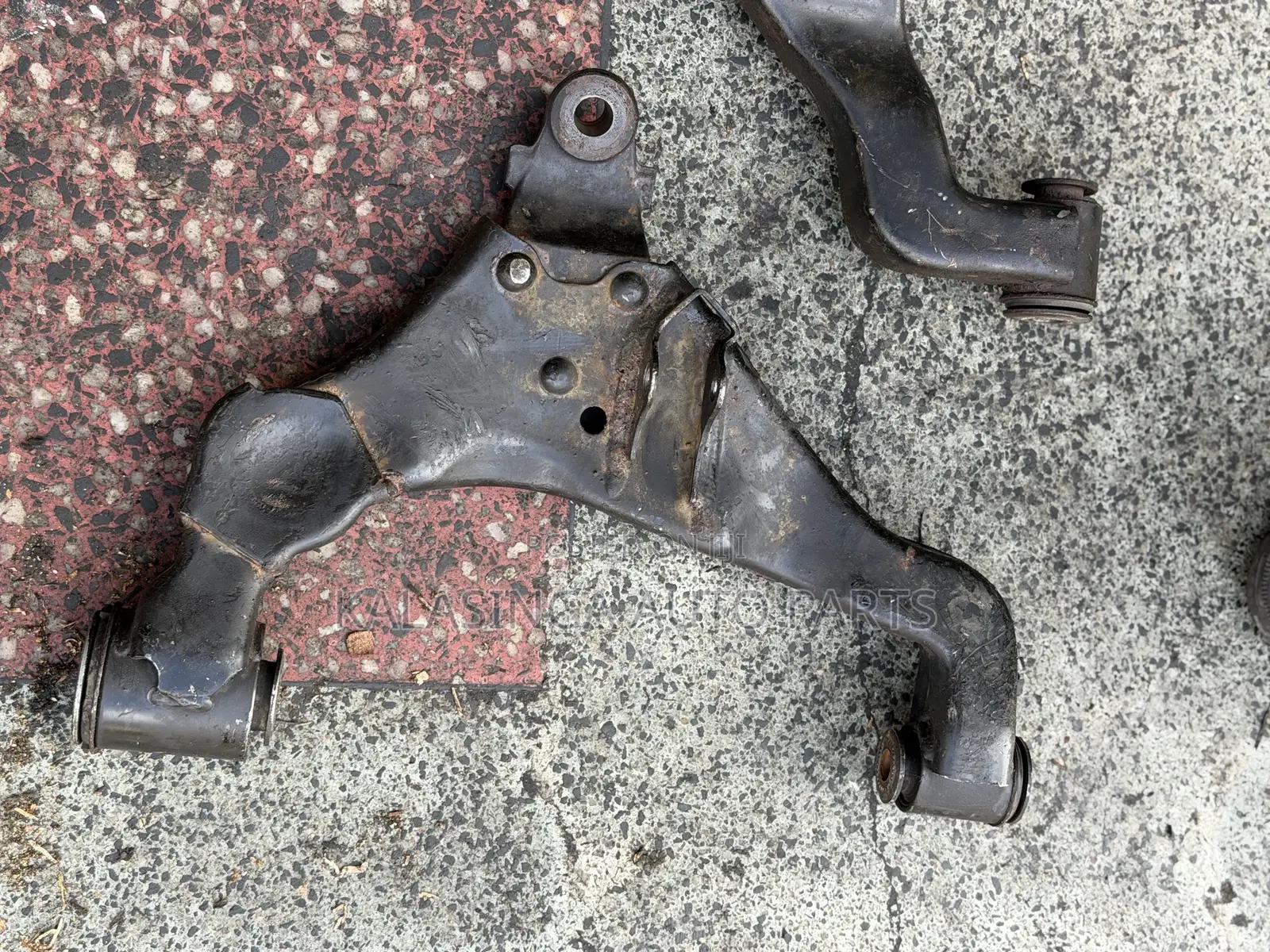 Hiace 7l Control Arms 4wd