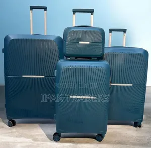 *4 in 1 Luxurious Unbreakable Suitcase*
Zipper Closure Frame.