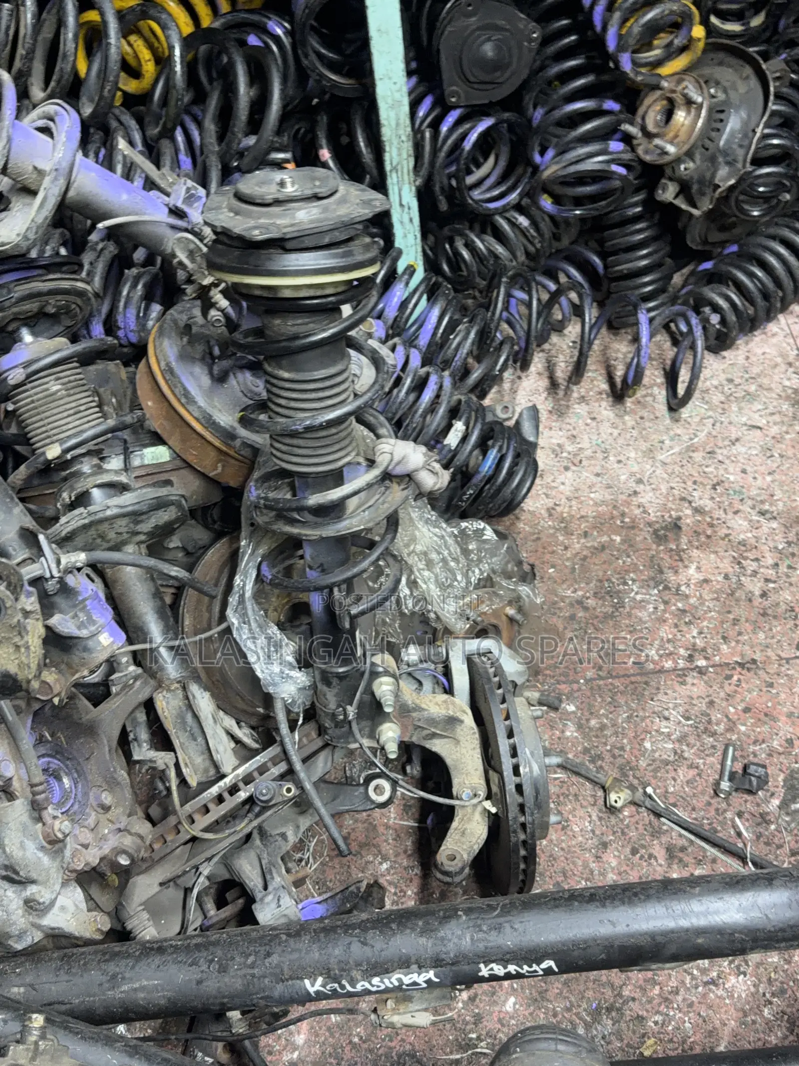 Nissan Nv200 Front Shocks