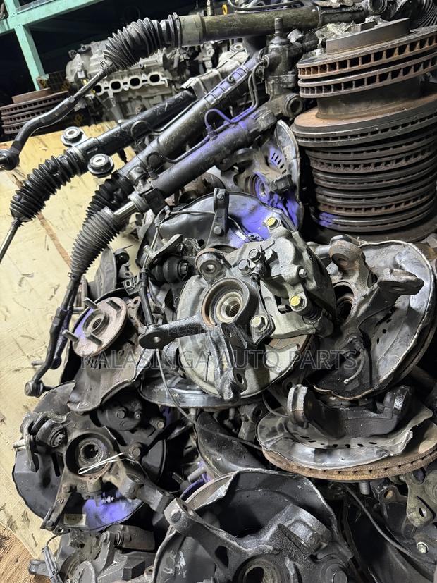 Daihatsu Move Front Hub