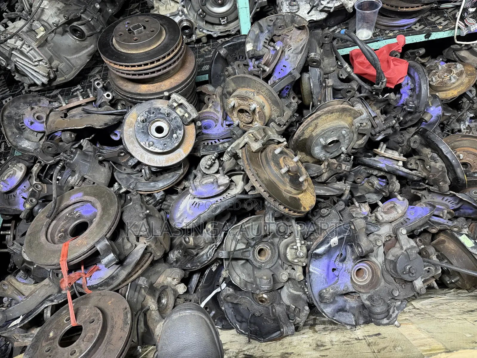 Daihatsu Move Front Hub