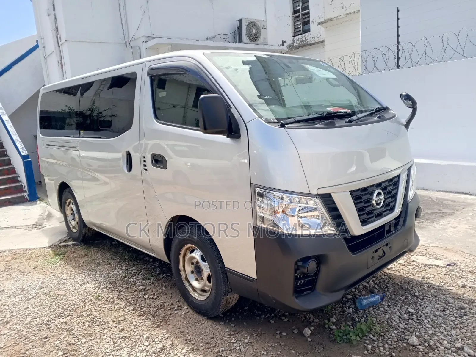 Nissan Caravan (Urvan) 2019 White