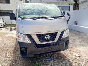 Nissan Caravan (Urvan) 2019 White