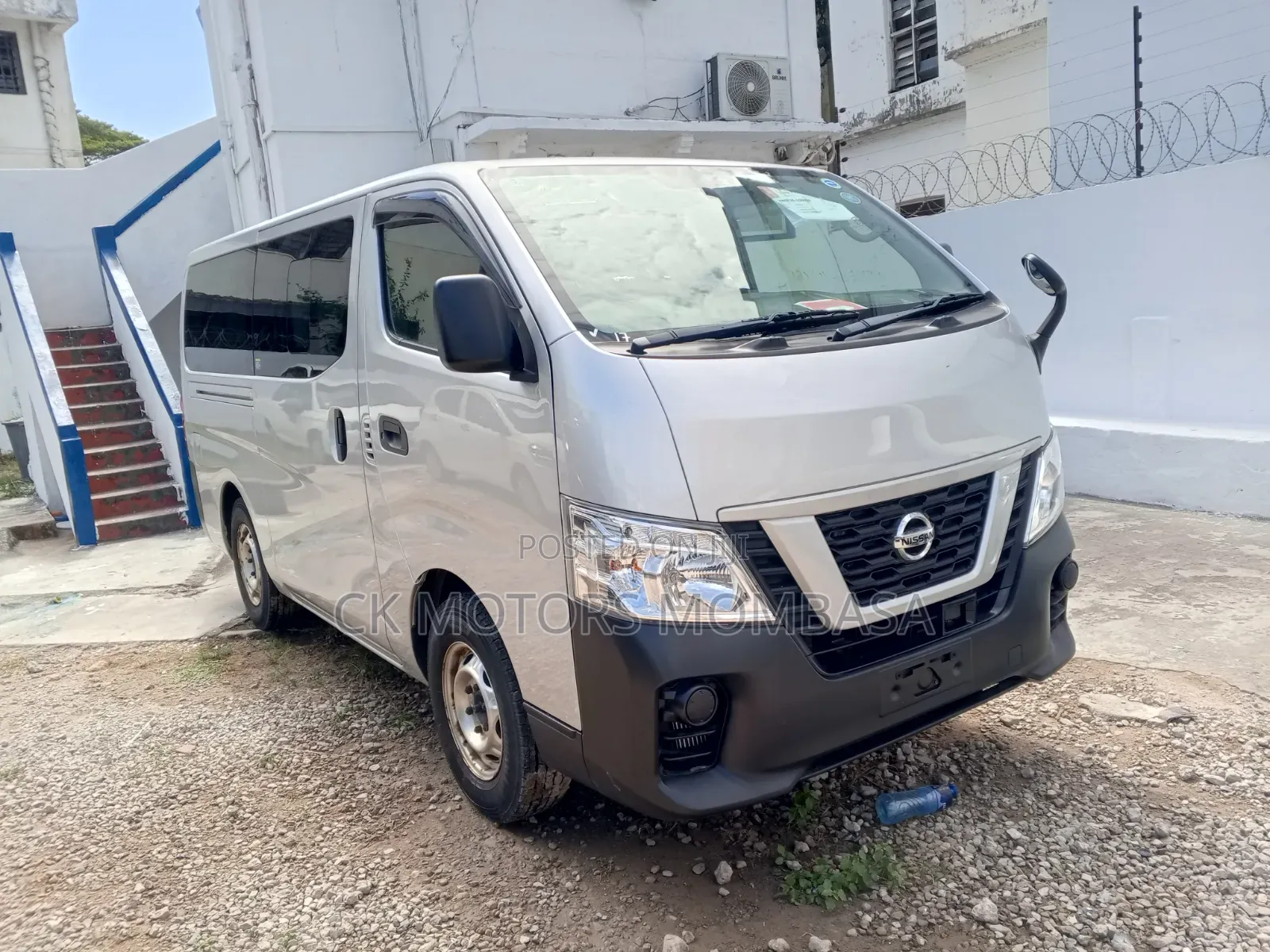 Nissan Caravan (Urvan) 2019 White