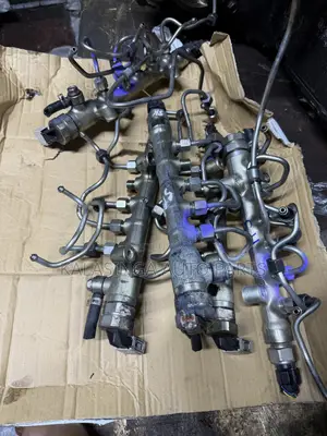 Sh5 Fuel Common Rail for Cx5