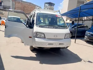 Mazda Bongo 2019