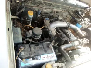 Nissan Caravan (Urvan) 2013 Grey