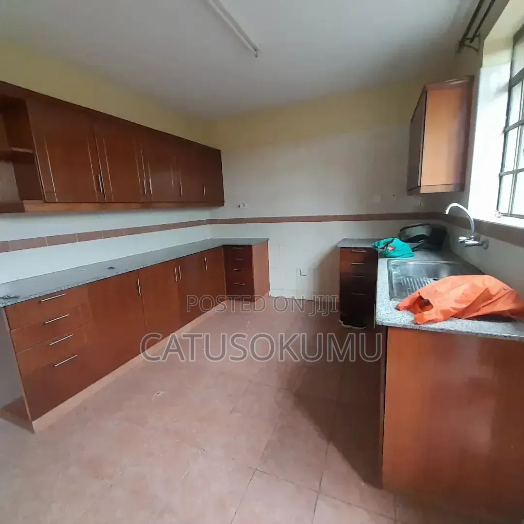 3bdrm Maisonette in Syokimau, Gateway Mall Area for rent