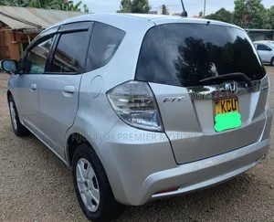 Honda Fit 2012 Silver