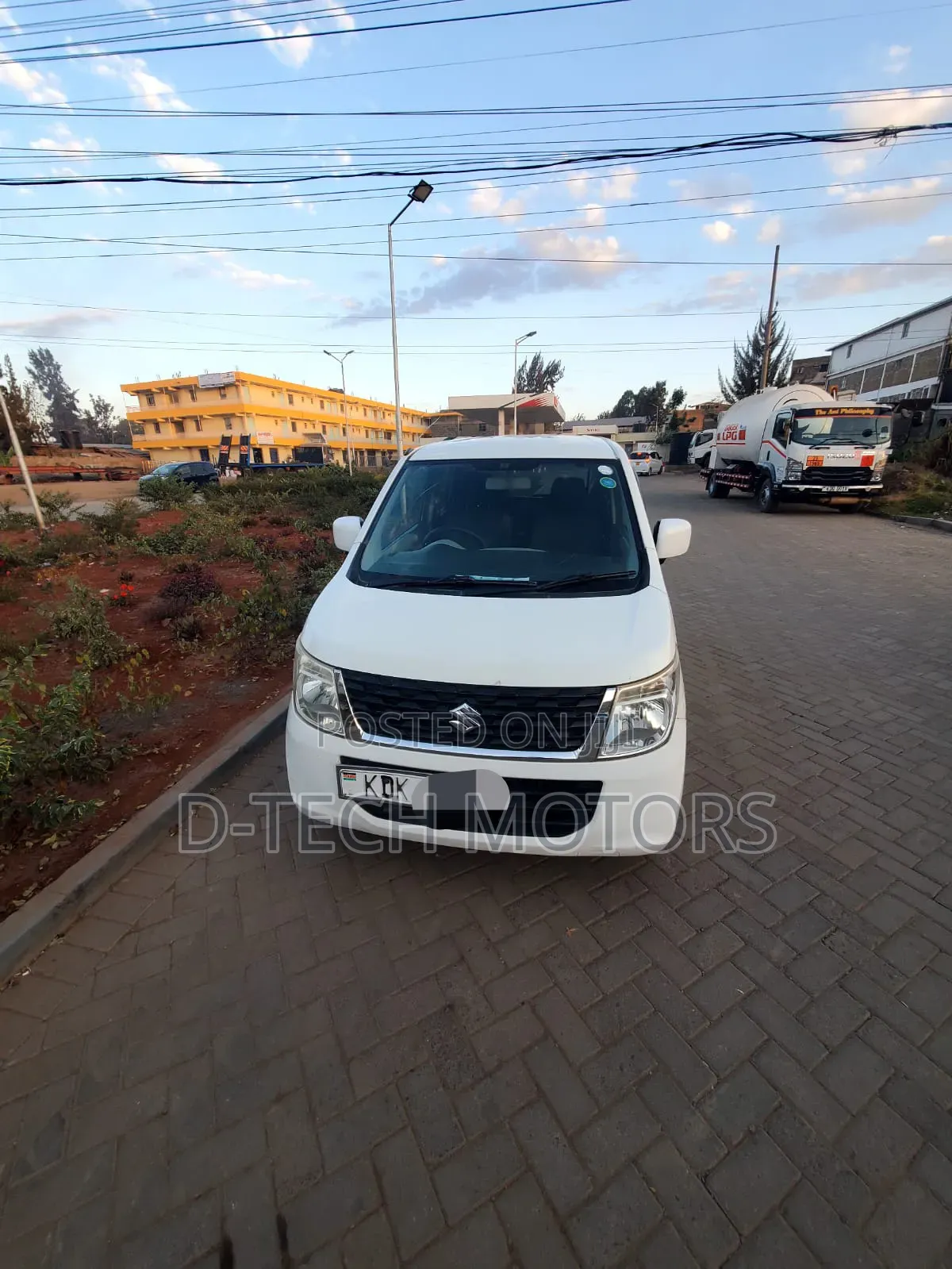 Suzuki Wagon 2015 White
