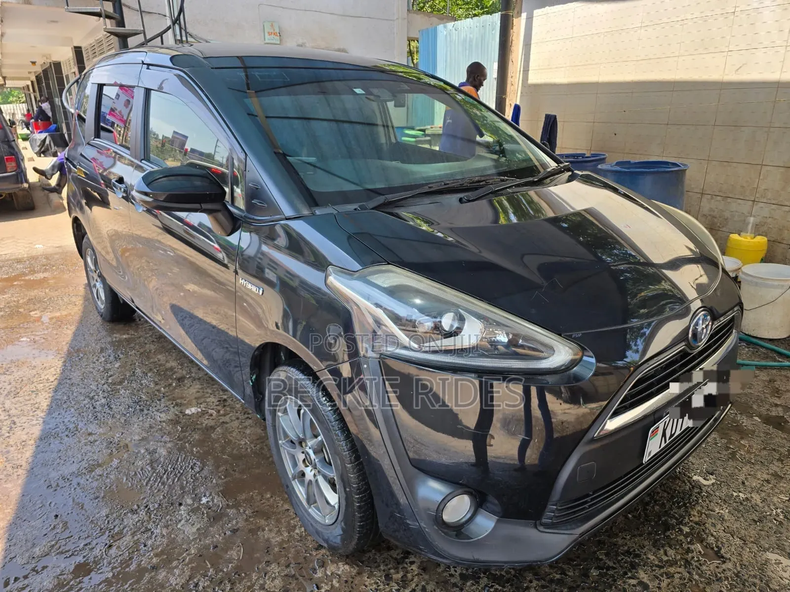 Toyota Sienta 2018 Black