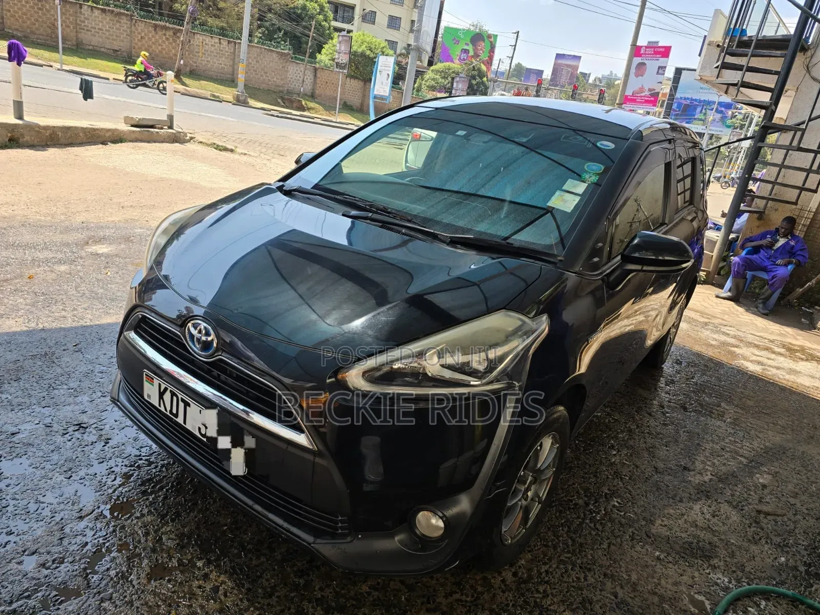 Toyota Sienta 2018 Black