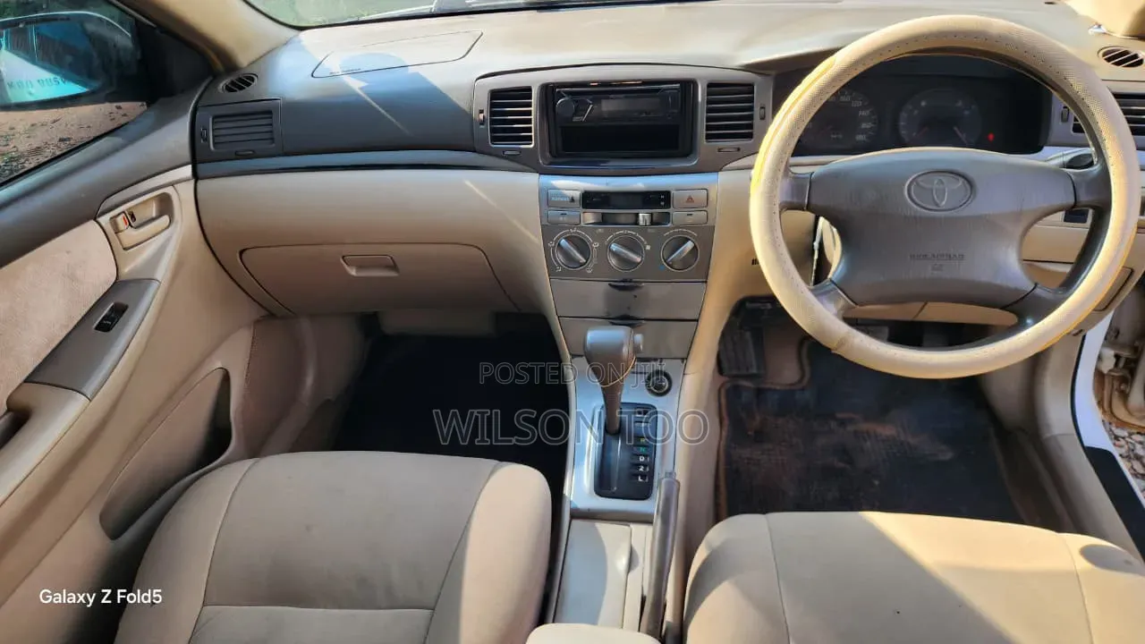Toyota Corolla 2006 White