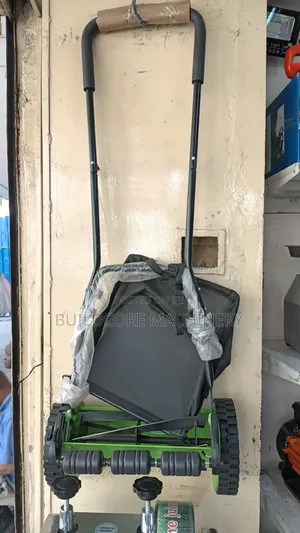Push Manual Reel Lawn Mower With Collecting Bag