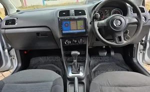 Volkswagen Polo 2011 Silver