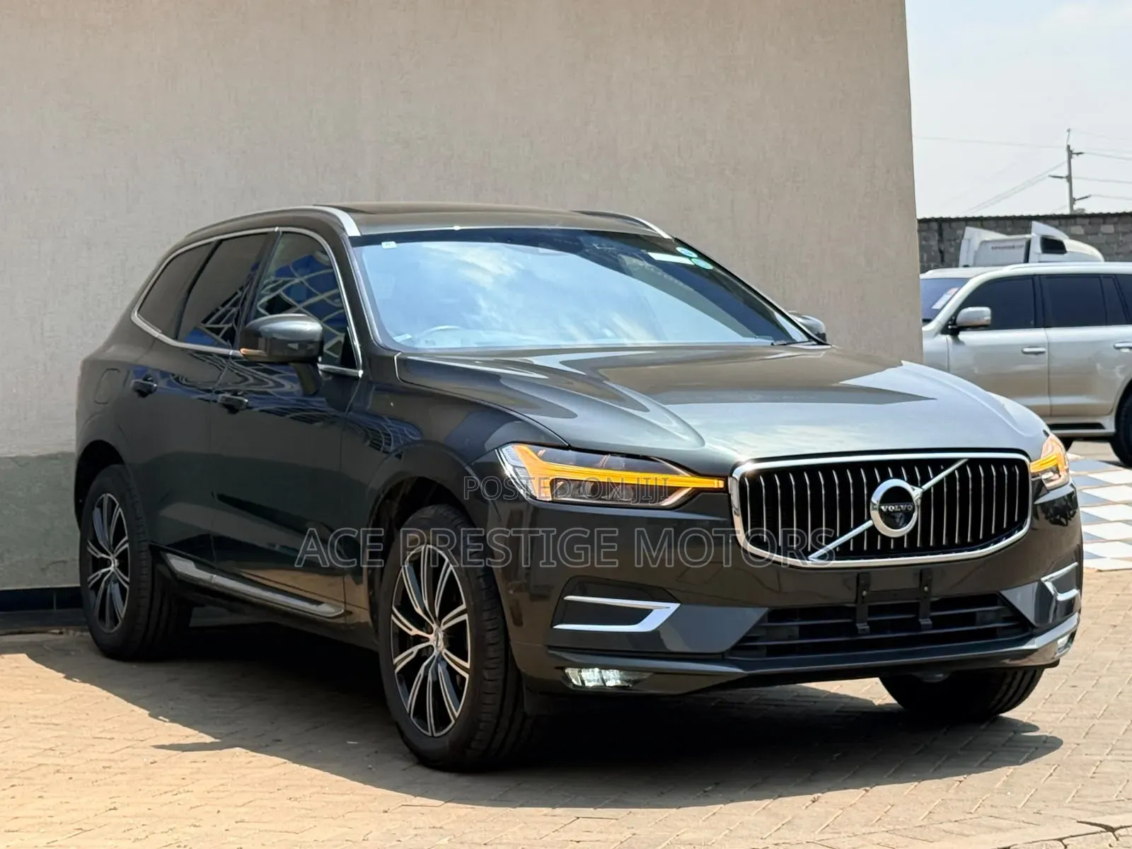 Volvo XC60 2020 Gray
