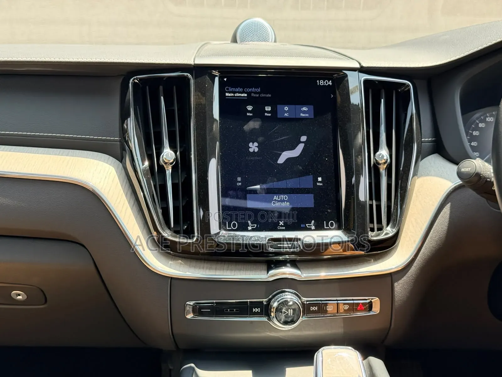 Volvo XC60 2020 Gray