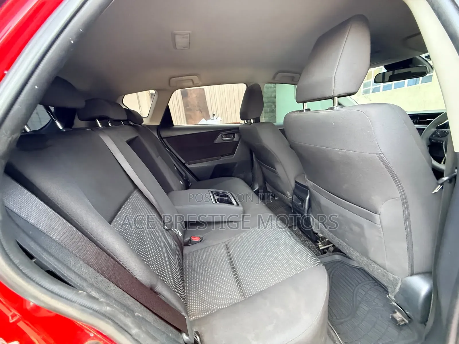 Toyota Auris 2016 Red